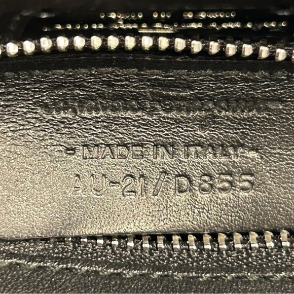 Ferragamo Vara Bow Bag - Picture 11 of 12